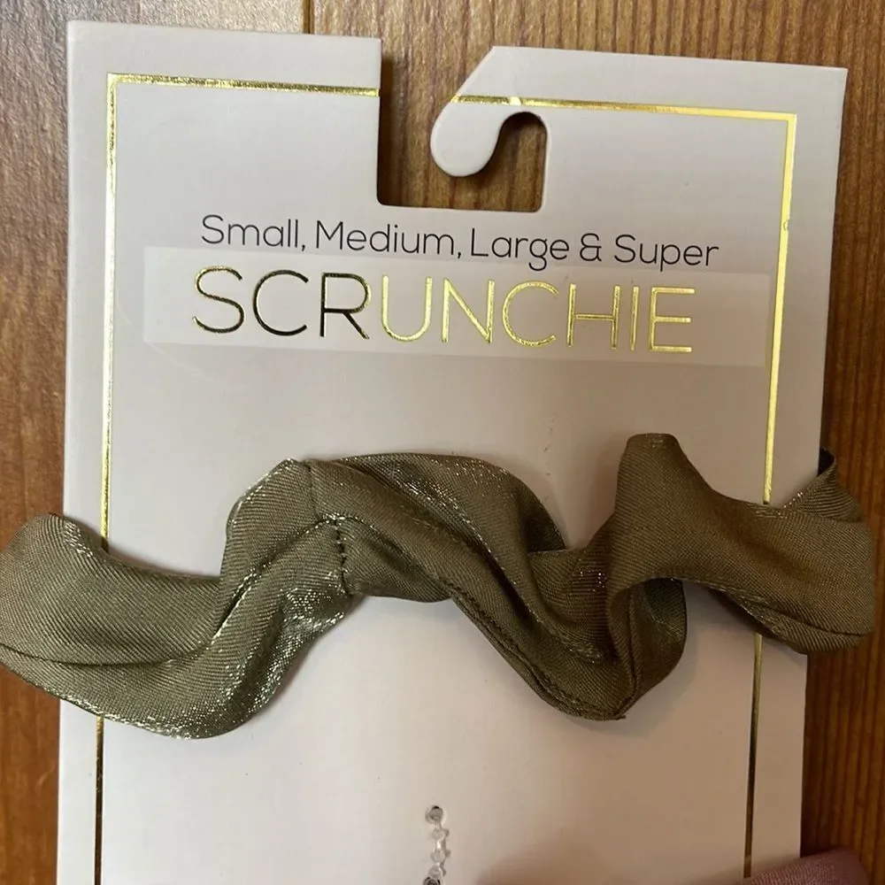 4 Pack Scrunchies in Various Sizes, Small, Medium, L & xl and acrylic claw clips
